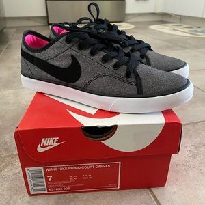 Nike Primo Court - Size 7 - NEW